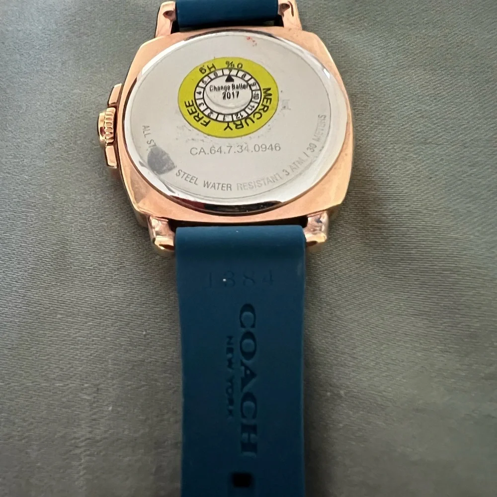 Coach watch - Picture 4 of 4